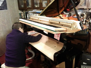 piano.jpg